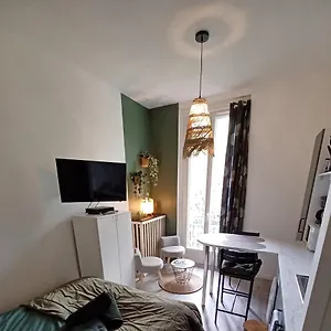 https://studio-m.hotels-rhonealpes.com